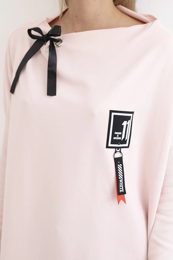 Oversize-Sweatshirt mit asymmetrischen Seiten puderrosa