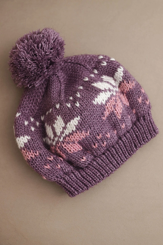 Women's winter wool hat with snowflake pattern and pompom K457 light purple