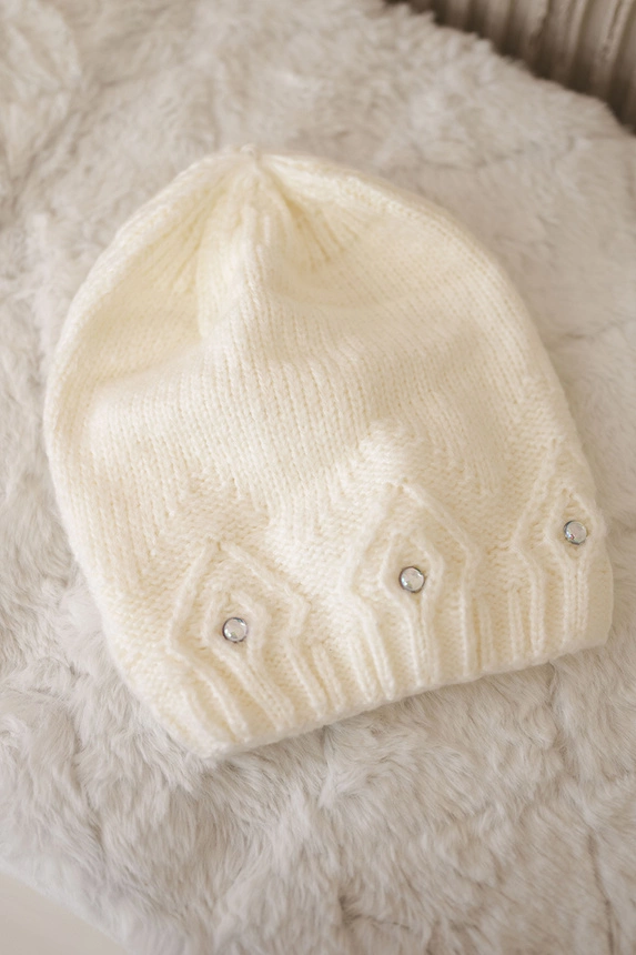 Women's cap Ramona K383 ecru