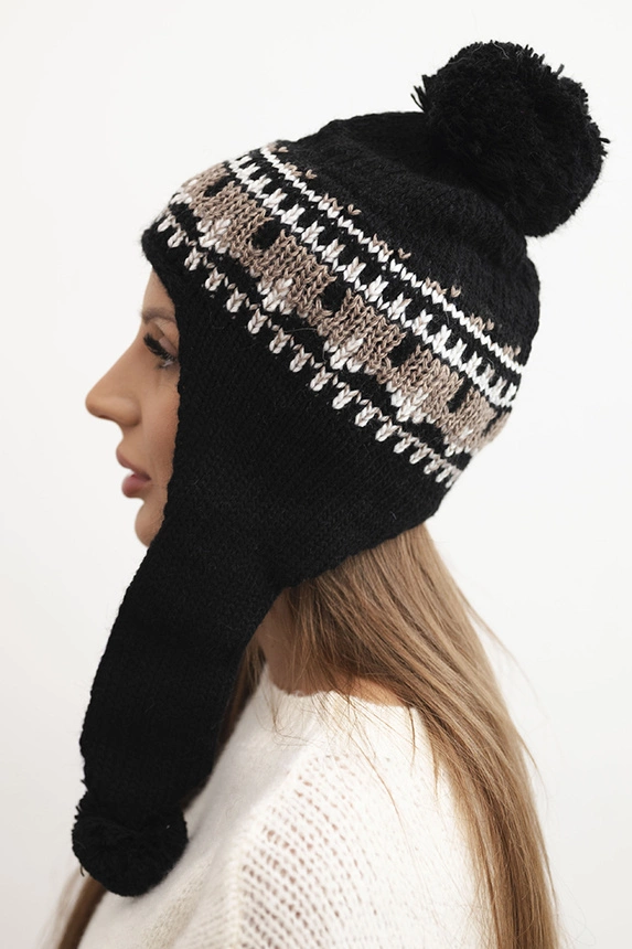 Damen Wintermütze aus Wolle mit Ohrenklappen und Pompons K436 schwarz + mocca