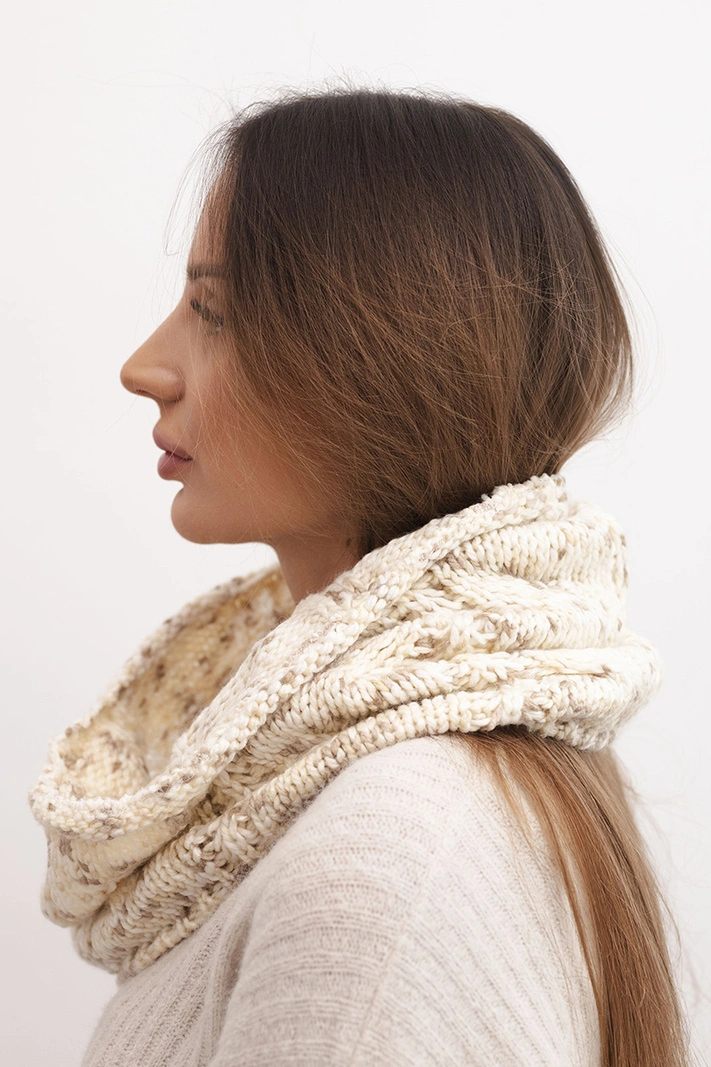 Damen Schal aus weichem Wollmaterial winterlich KN25 beige
