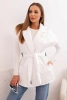 Kamizelka damska pikowana z paskiem i szerokim kołnierzem biała
