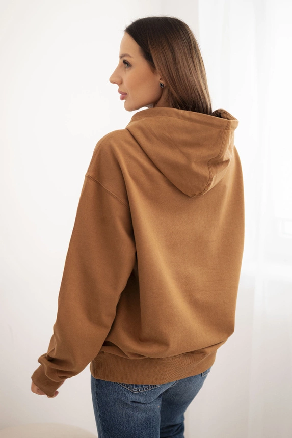 Damenpullover aus Baumwolle mit Kapuze und Kängurutasche camelowy