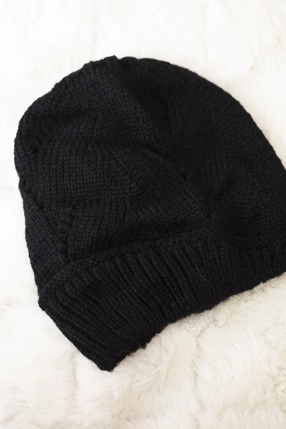 Women's cap Ingrid K371 black