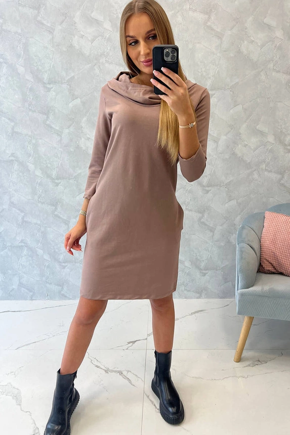 Dress with a hood and pockets mocca