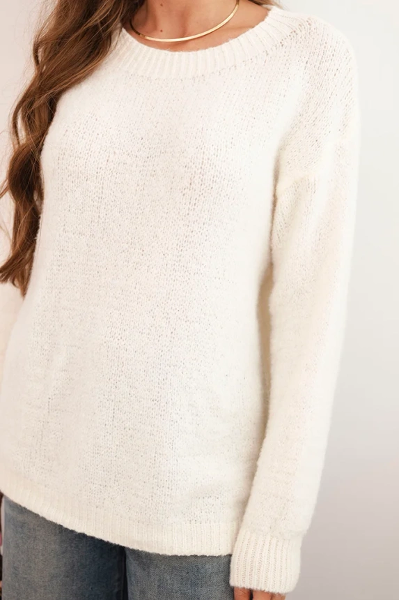 Women's sweater with wool, long sleeves, and a round neckline ecru