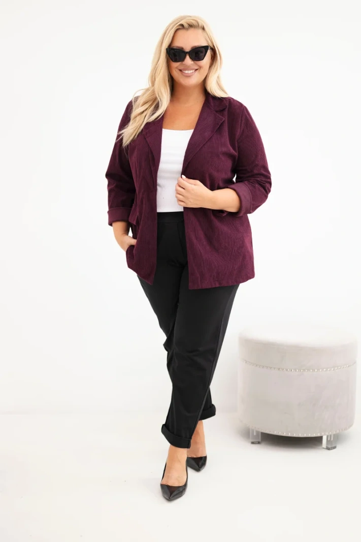 Marynarka damska Plus Size sztruksowa z klapami i kieszeniami śliwkowa