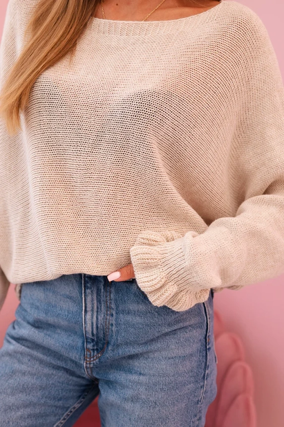 Women's mohair sweater with ruffled sleeves and a back cutout beige
