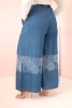 Damenhose in Plus Size mit weitem Bein und ethnischer Stickerei jeans