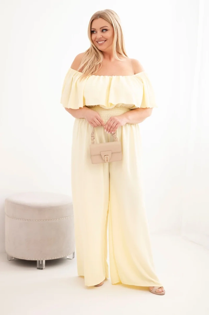 Women's plus-size off-the-shoulder jumpsuit with ruffle and wide-leg yellow