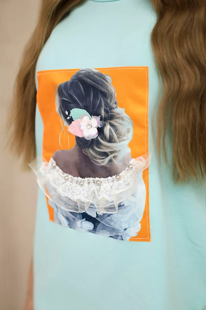 Dress with graphics 3D, lace mint