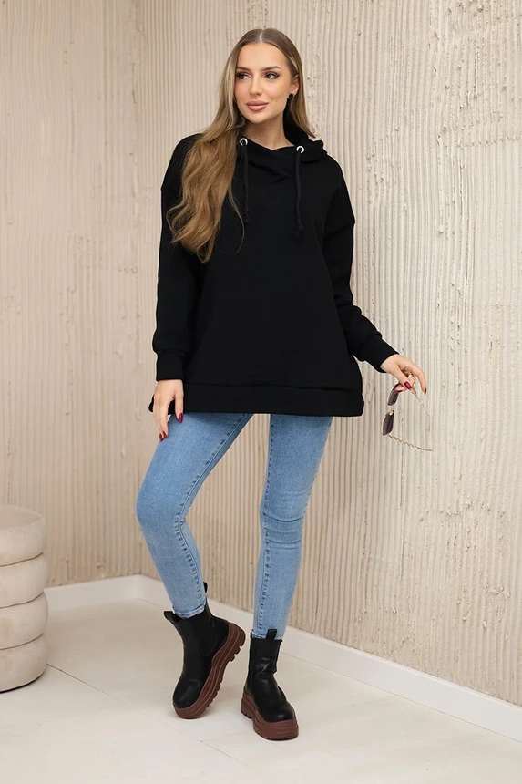 Insulated sweatshirt with a zipper on the side black