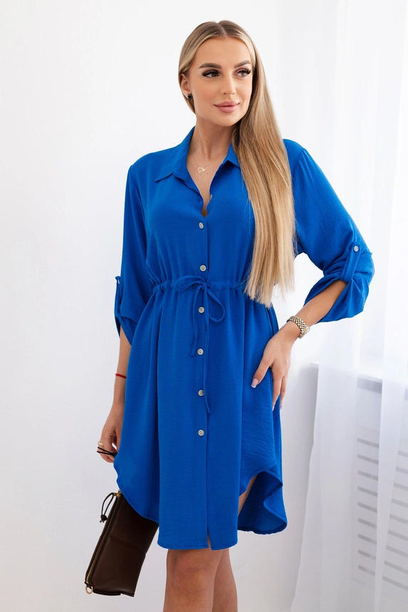 Suknelė su sagų užsegimu ir kaklaraiščiu ties juosmeniu rugiagėlių mėlyna