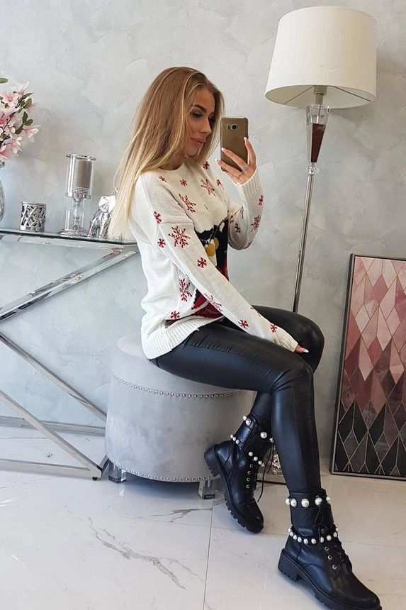 Kalėdinis džemperis su šiaurės elniais ecru spalvos