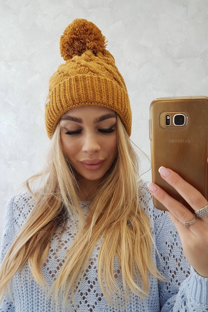 Čapica s fleece Wanda K281 horčica