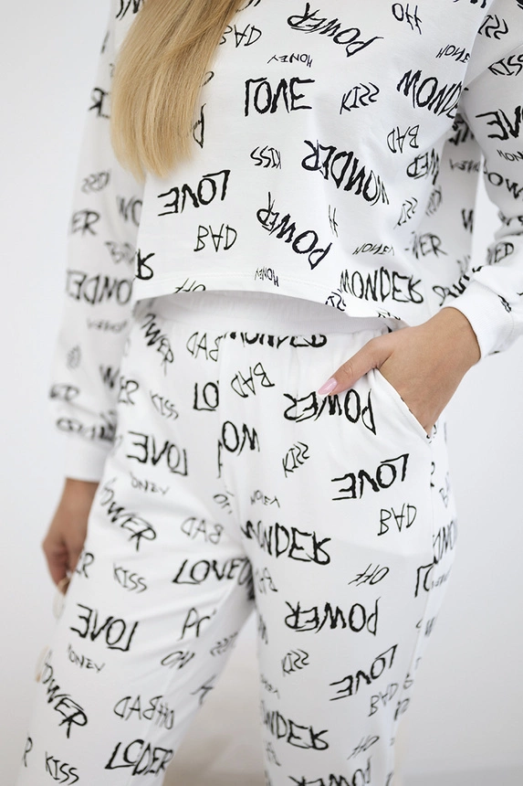 Set with inscriptions white