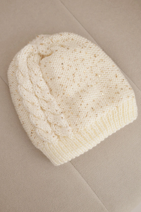 Women's hat Amira K359 ecru