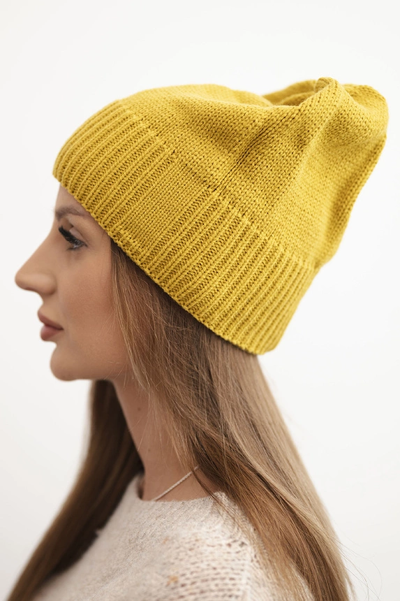 Women's winter hat made of wool with a classic ribbed knit K444 mustard