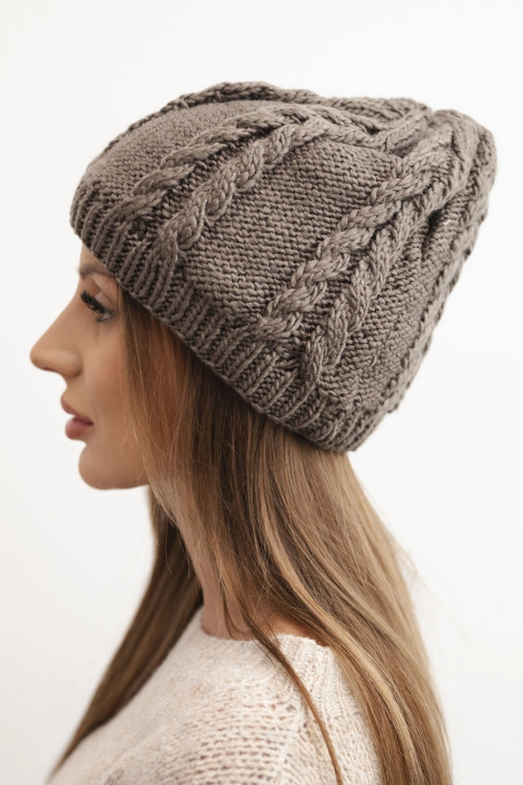 Women's winter wool hat with cable knit K452 mocha