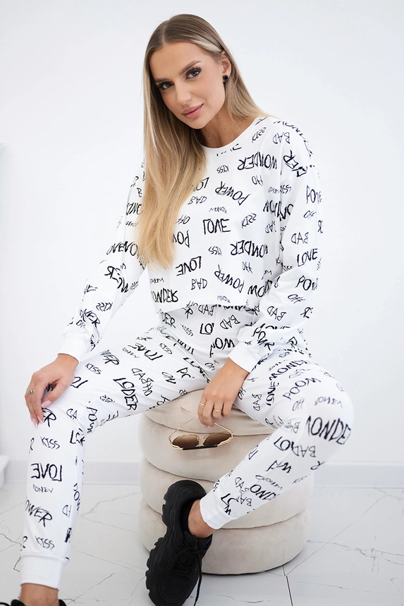 Set with inscriptions white