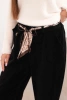 Damenhose aus Viskose mit einem Schal-Gürtel schwarz