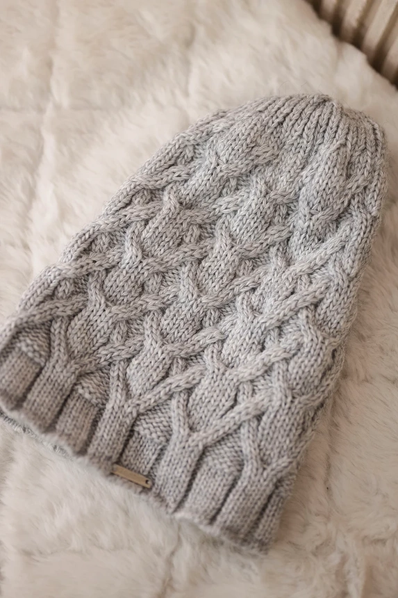 Čapica с fleece Sonia K201 svetlo šedá