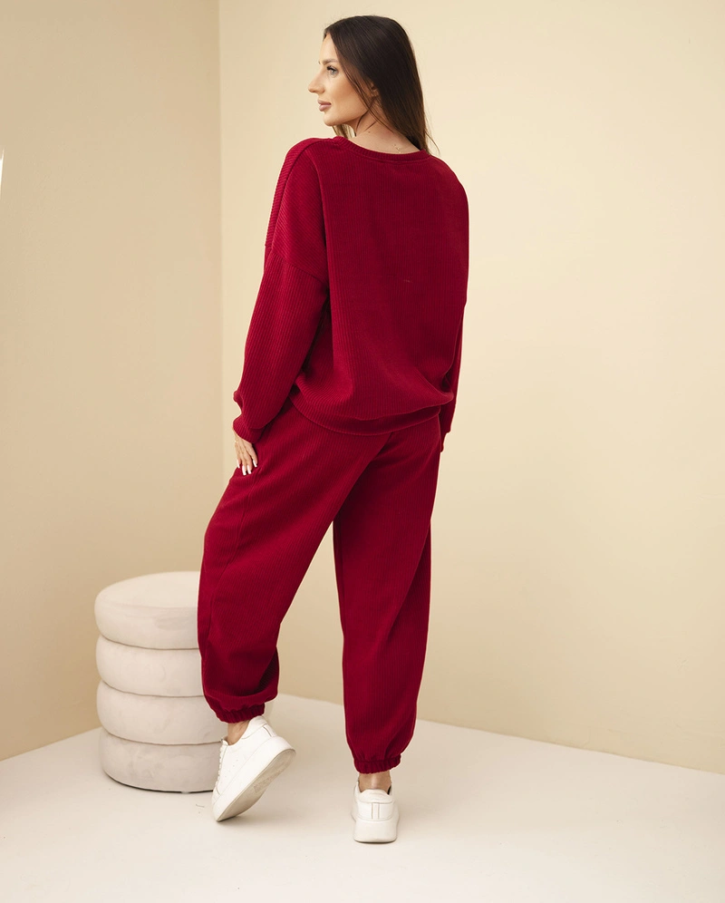Women's corduroy set with sweatshirt and jogger pants burgundy