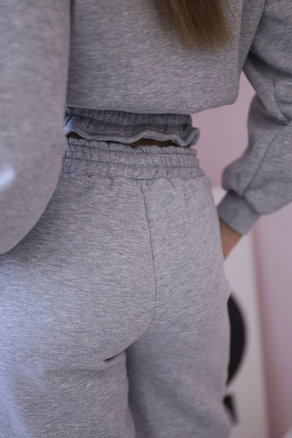 Insulated set with a short sweatshirt gray