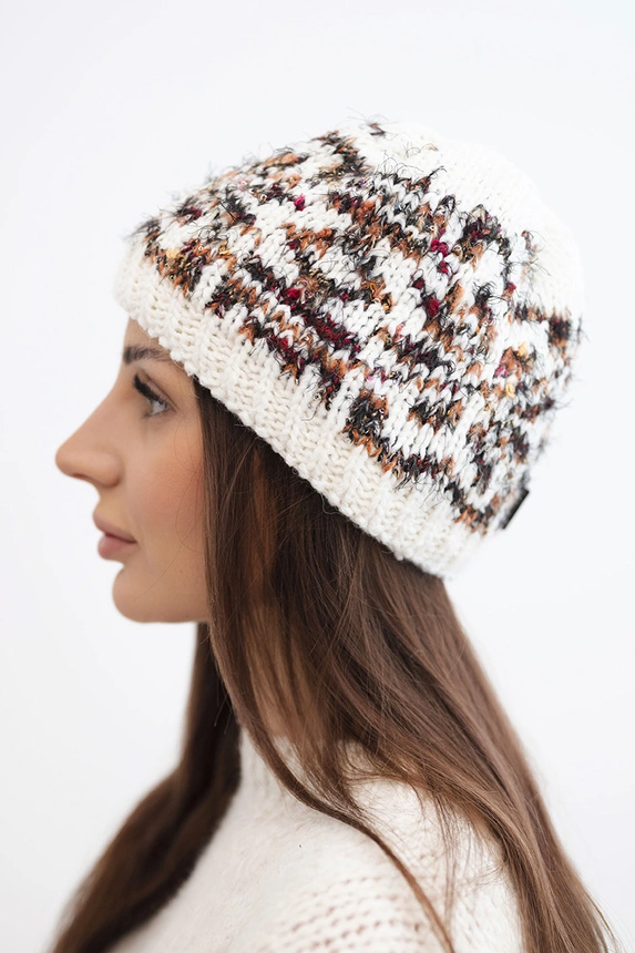 Women's wool winter hat with decorative crystals K399 black