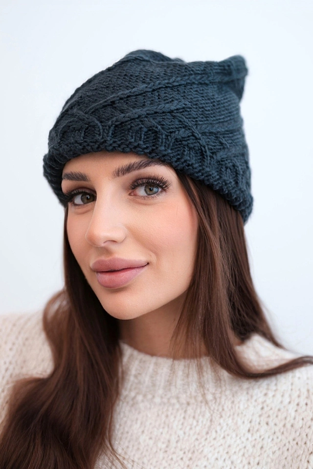 Women's wool winter hat with decorative crystals K399 black