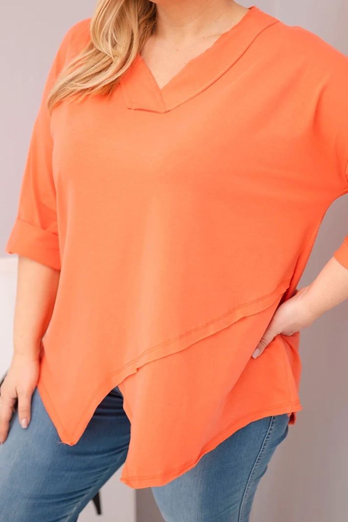 Bluzka damska bawełniana Plus Size z głębokim dekoltem V i asymetrycznym dołem morelowa