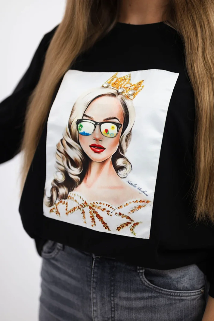 Blúzka s grafikou dievčaťa v okuliaroch 3D čierna