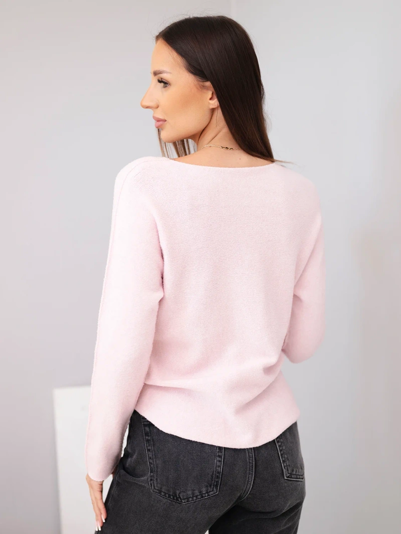 Women's viscose sweater with long sleeves and a round neckline powder pink