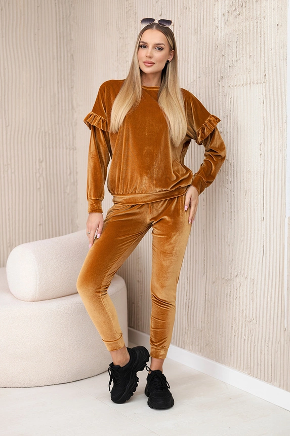 Velor set with frills camel