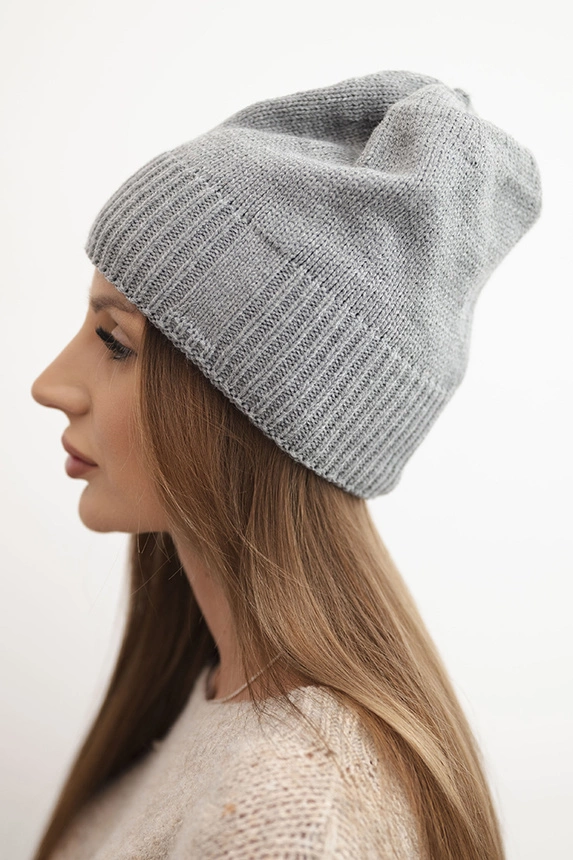 Damen Wintermütze aus Wolle mit klassischem Rippenstrick K444 grau