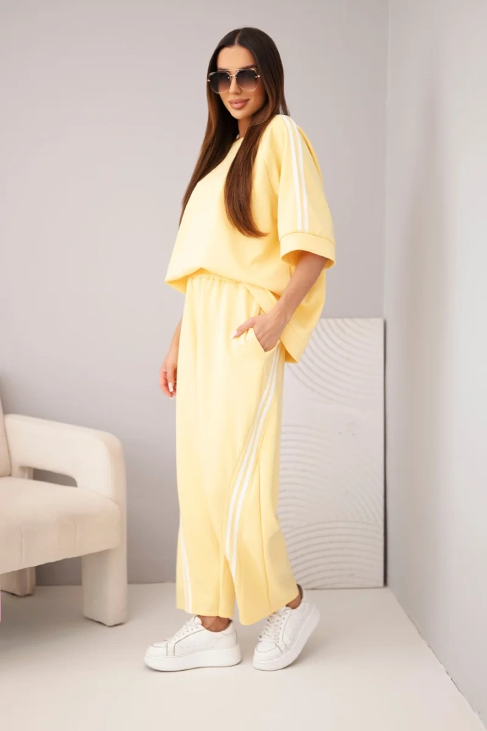 Damen-Set aus Viskose, butterweich, Sweatshirt und Hose mit Seitenstreifen gelb