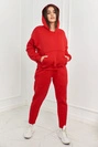 Isolierte Sweatshirt + Hose rot
