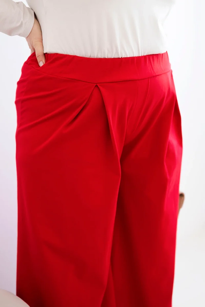 Spodnie damskie Plus Size z szerokimi nogawkami i plisowaniem czerwone