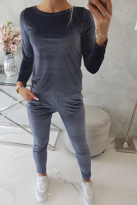 Velor set with ruffles at the back graphite