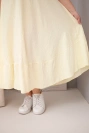 Dámske šaty plus size s krátkym rukávom a volánom z ľahkej viskózy žltá