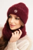 Damen-Set Mütze und Schal Winter flauschig mit dekorativem Emblem burgunderrot