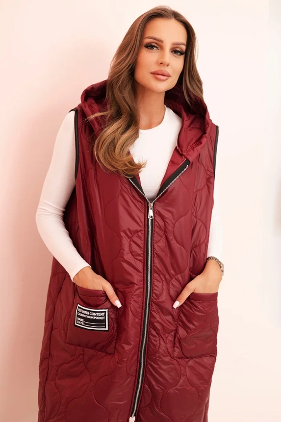 Dámska prešívaná vesta Plus Size s kapucňou na zips bordová