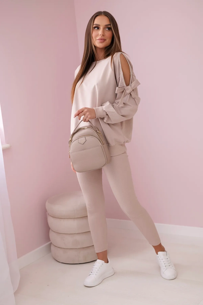 Komplet bluzy z kokardą na rękawach i legginsów beżowy zdjęcie 2