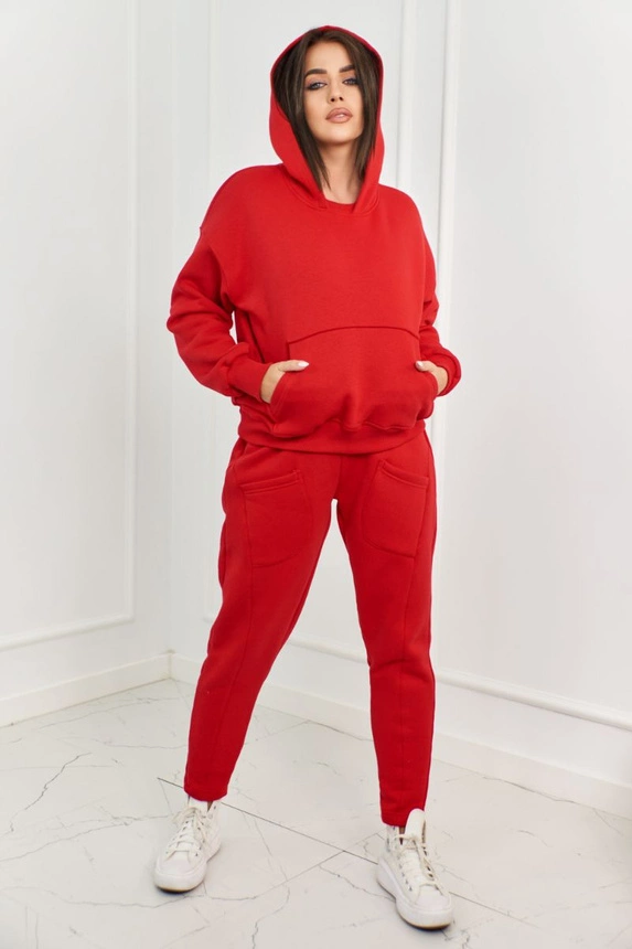 Isolierte Sweatshirt + Hose rot