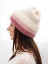 Dámská čepice beanie žebrovaná s ozdobou béžová+tmavě růžová