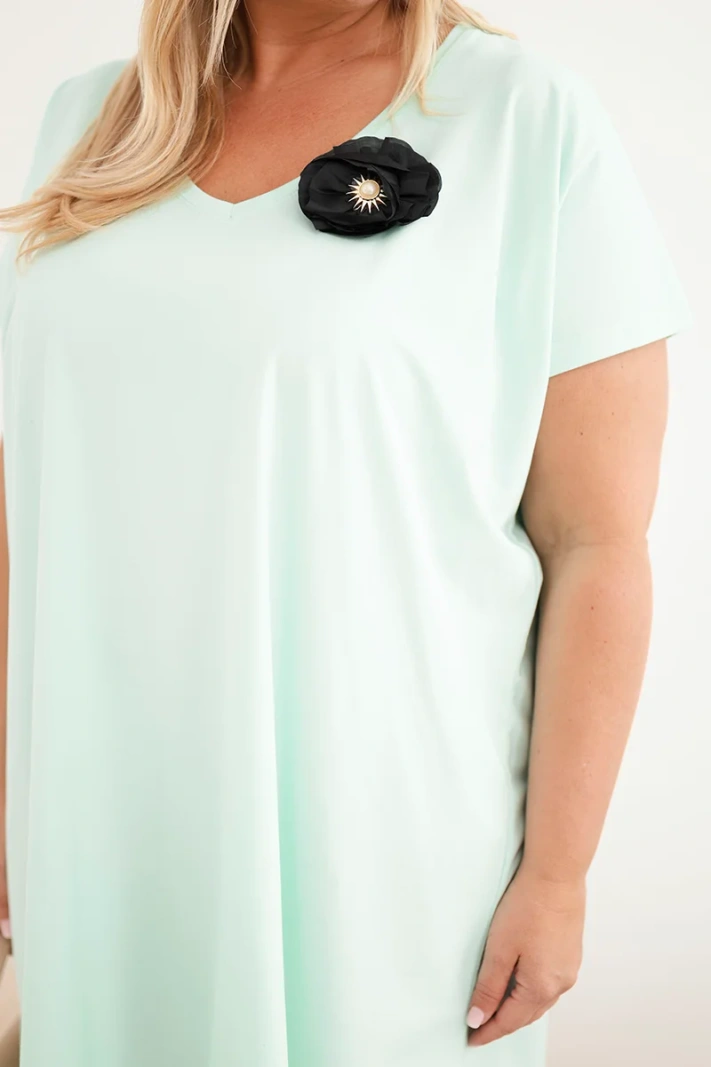 Dámské bavlněné šaty Plus Size s broží a výstřihem mátová