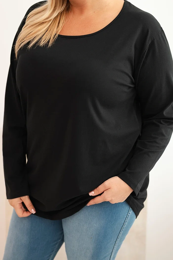 Dámska blúzka Plus Size s lodičkovým výstrihom čierna