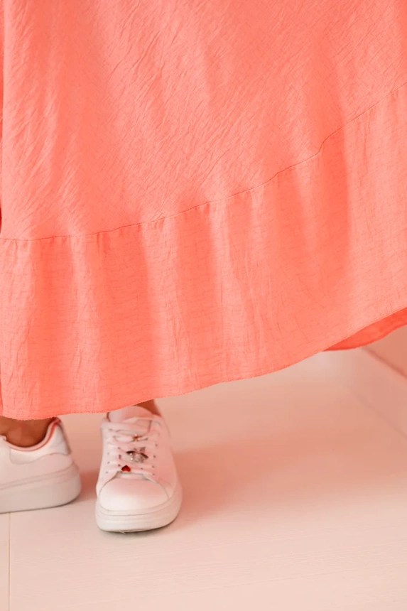 Dámské šaty plus size s krátkým rukávem a volánem z lehké viskózy růžová