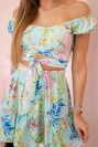 Set with flowers mint