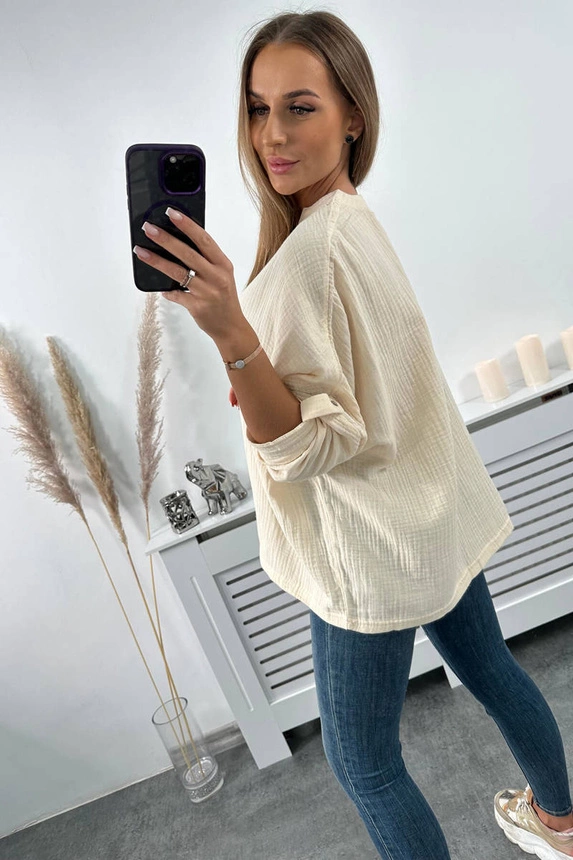 Mušelínová halenka s ohrnutými rukávy světle béžová